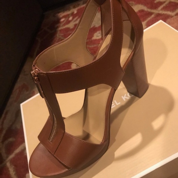 Michael Kors Tan High Heeled Sandal - still available, REDUCED LISTING PRICE! - Picture 2 of 5